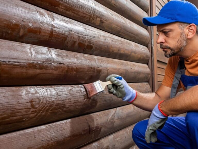 Verf op naaldhout: de juiste keuze voor duurzaam schilderwerk
